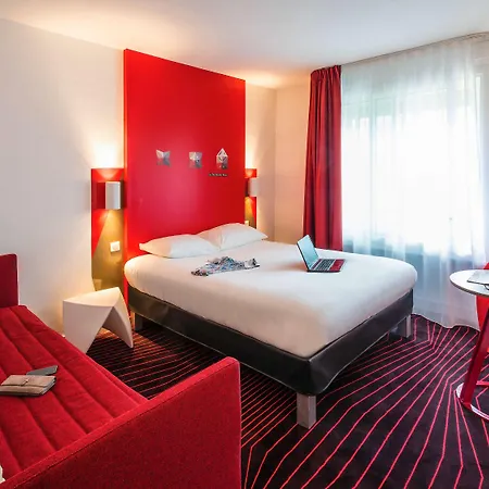 Hotel Coeur De Cathedrale 3*
